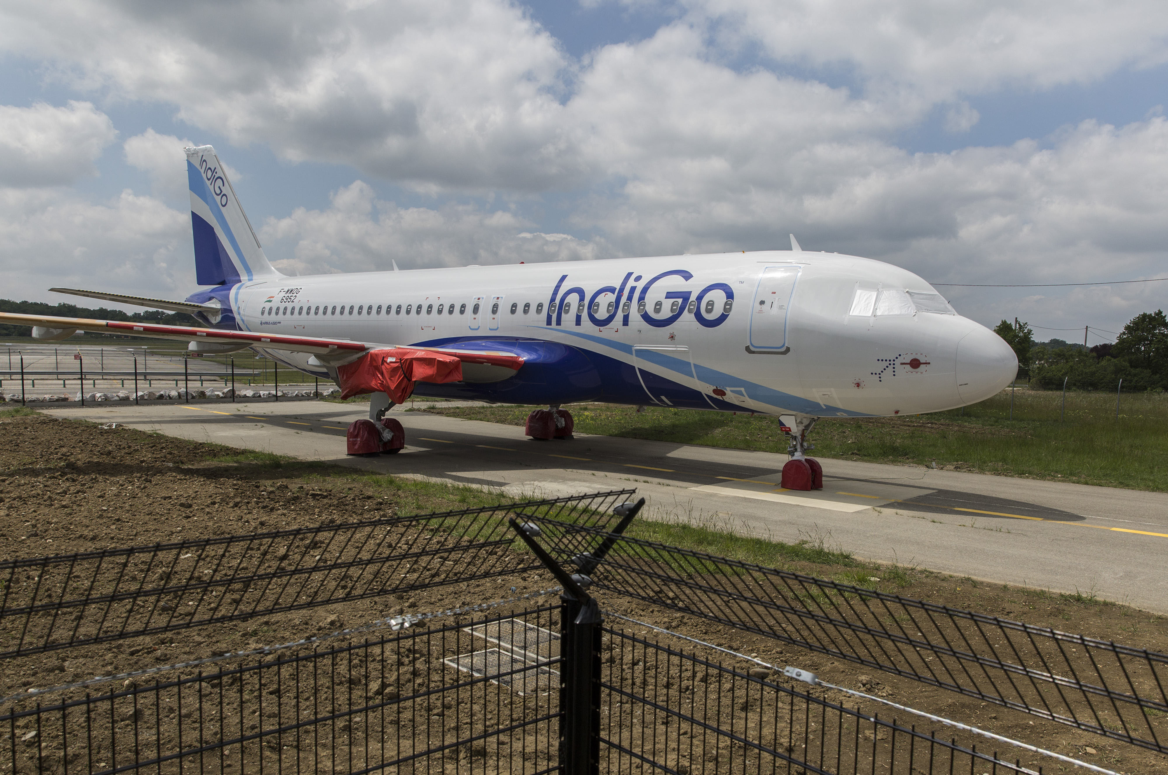 Mumbai-Lucknow Indigo Flight Grounded After Bomb Threat Call